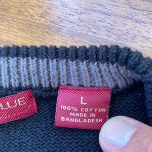 American Blue black sweater. L